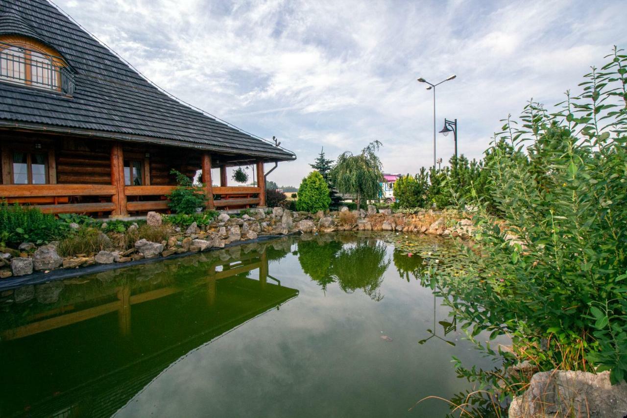 Hotel Stary Mlyn Koziegłowy Eksteriør billede