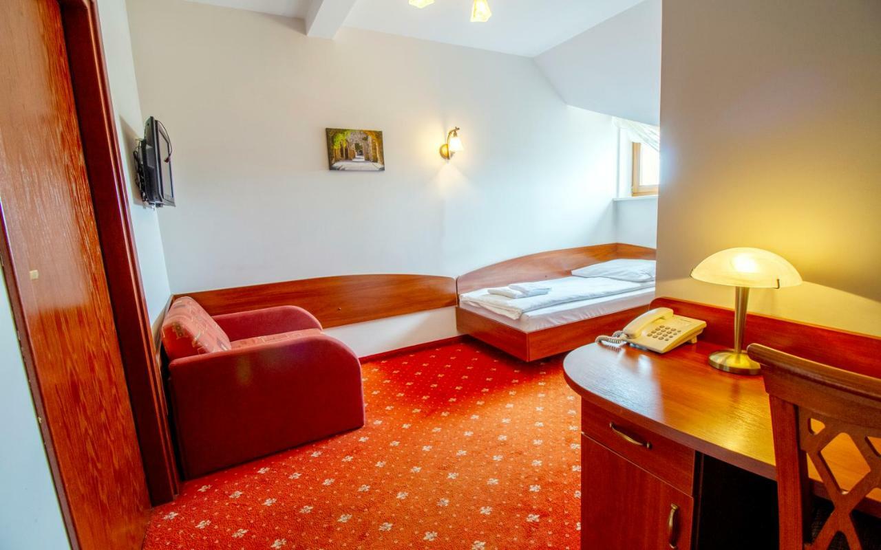 Hotel Stary Mlyn Koziegłowy Eksteriør billede
