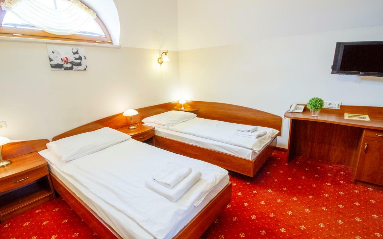 Hotel Stary Mlyn Koziegłowy Eksteriør billede
